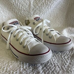 Converse women’s size 8 or men’s size 6 sneakers, grey